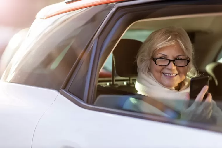 Taxi conventionné pour trajet hebdomadaire à l'hôpital, Pollestres, TAXI S.R